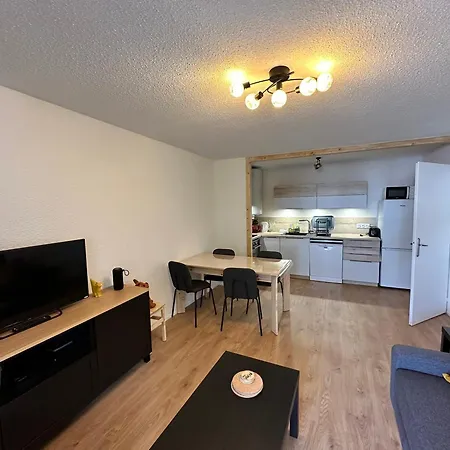 2 Pieces Avec Terrasse, A 5 Min Du Centre, Proche Bois Barbu - Non Fumeur, Animaux Refuses - Fr-1-515-209 아파트